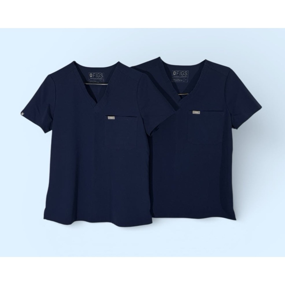 FIGS CATERINA ONE POCKET SCRUB TOPS LOT SMALL